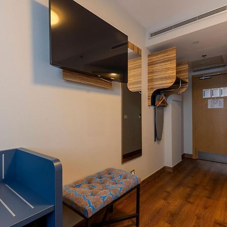 Travelodge Barcelona Poblenou Esterno foto