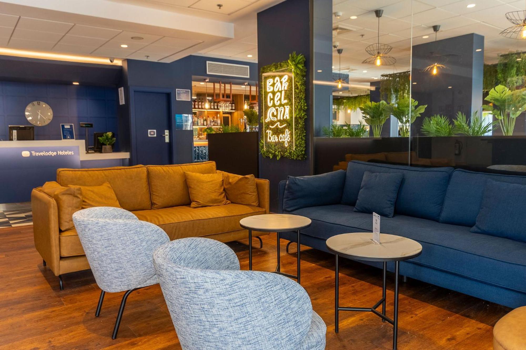 Travelodge Barcelona Poblenou Esterno foto
